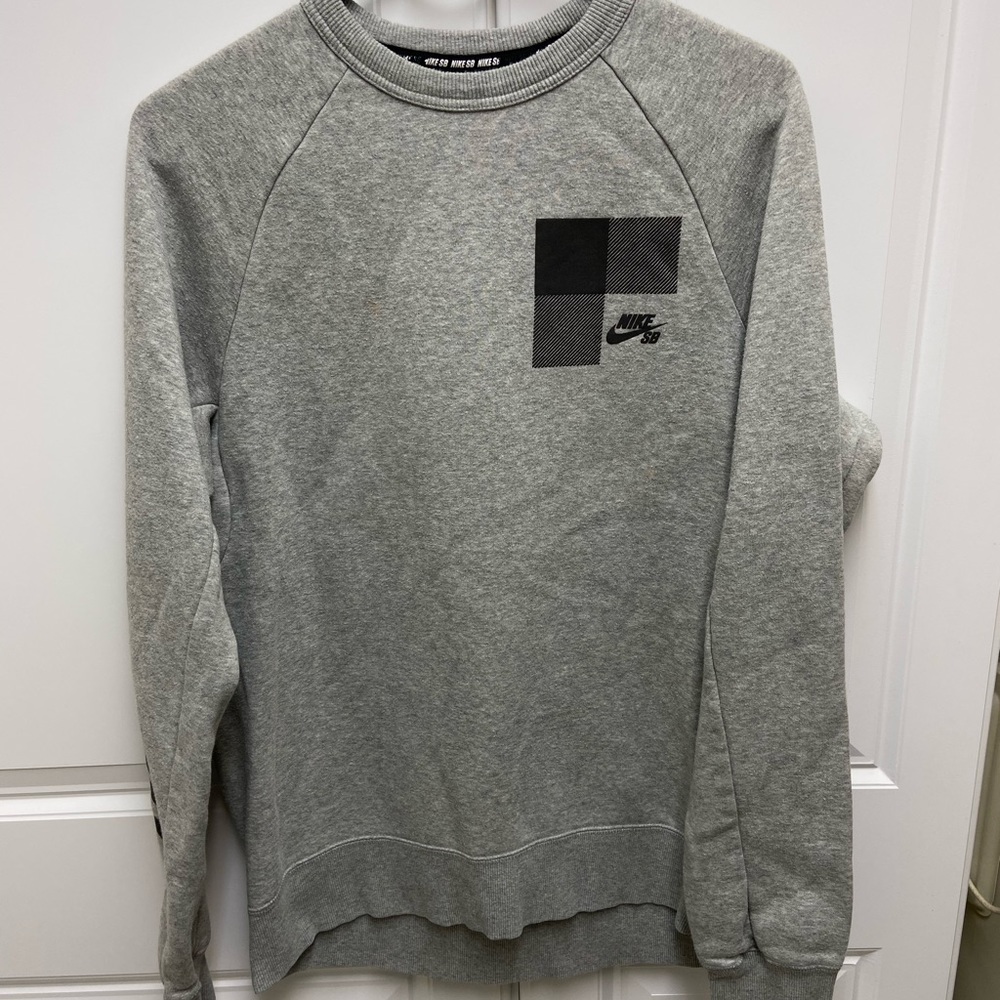 Nike sb grey crewneck size medium